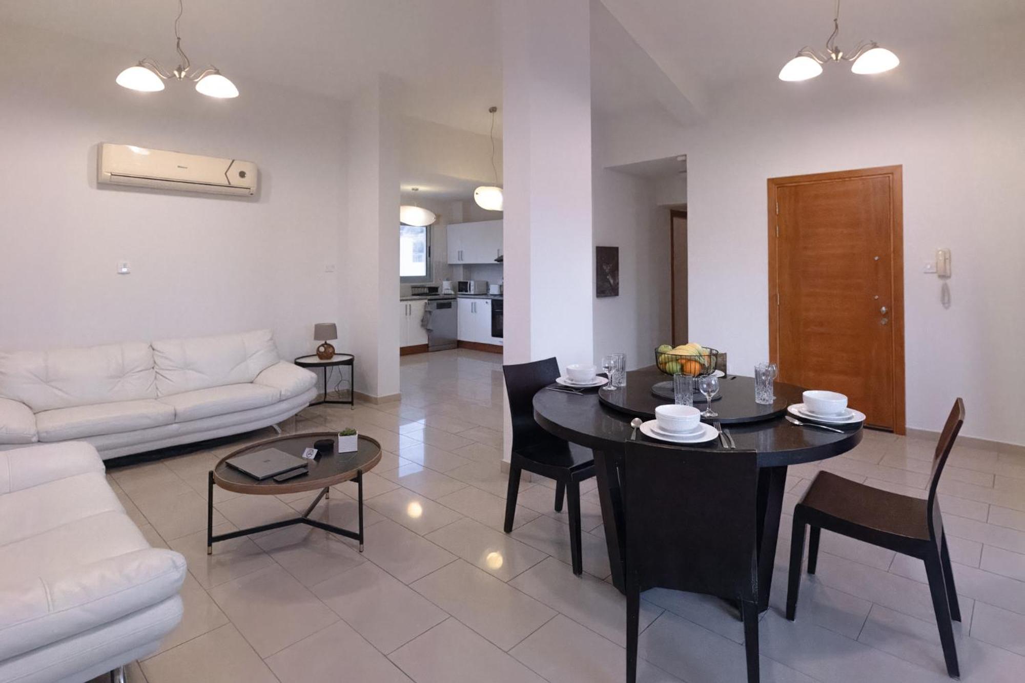 Nefeli Blue-Horizon 2B, Pool, Suites, Big Balconies Paphos Eksteriør bilde
