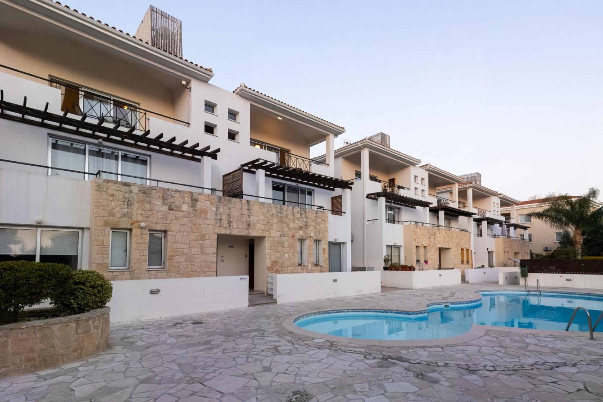 Nefeli Blue-Horizon 2B, Pool, Suites, Big Balconies Paphos Eksteriør bilde